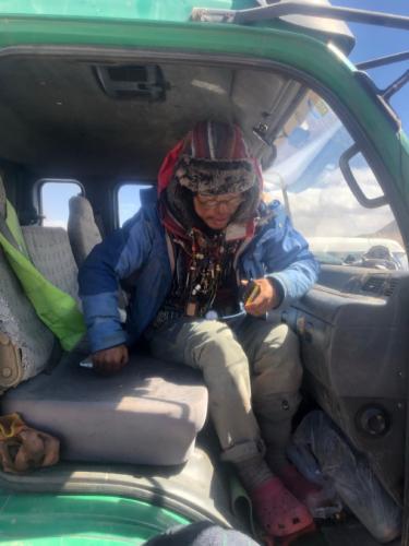 冯浩被救生还。图片源头：冯浩同伴李志森微博