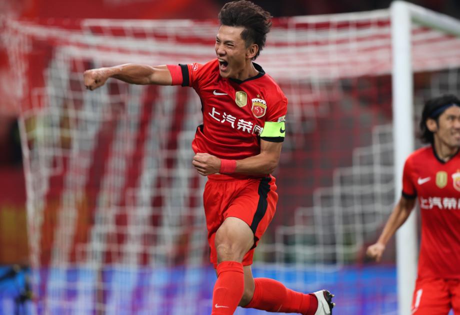 [图]上海海港3-0浙江队 手执中超争冠主动权